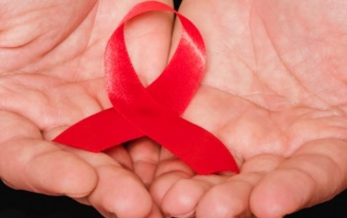 Iniziative per la lotta a HIV/AIDS - Latina